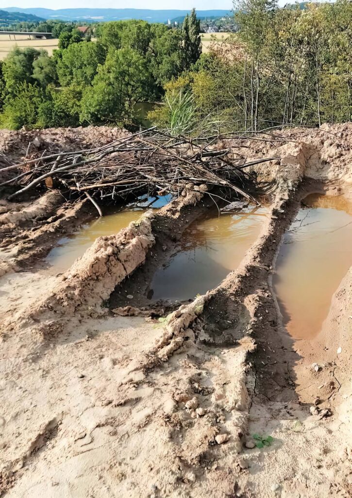 Radspuren im Steinbruch Vlotho
